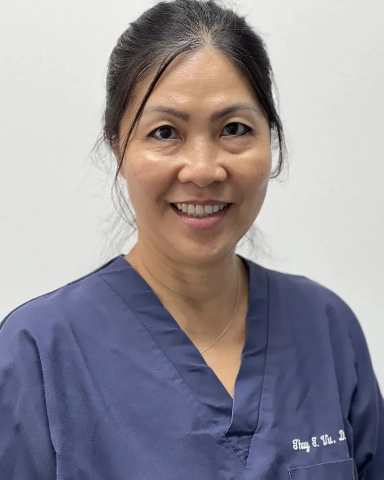 Portrait of Dr. Thuy Vu