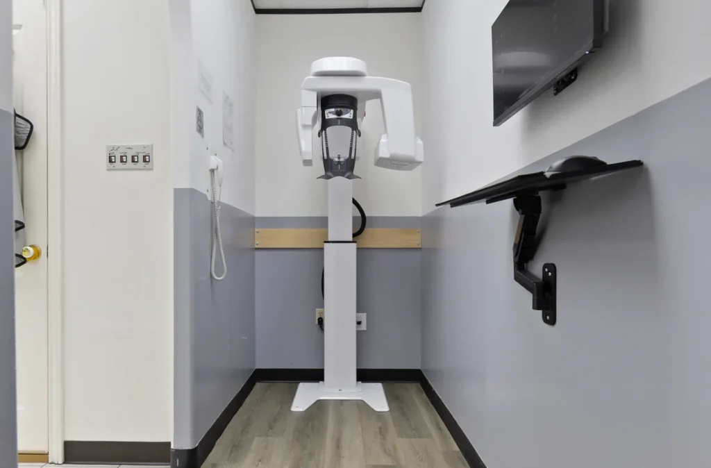 The panoramic X-ray machine used for the $59 emergency exam