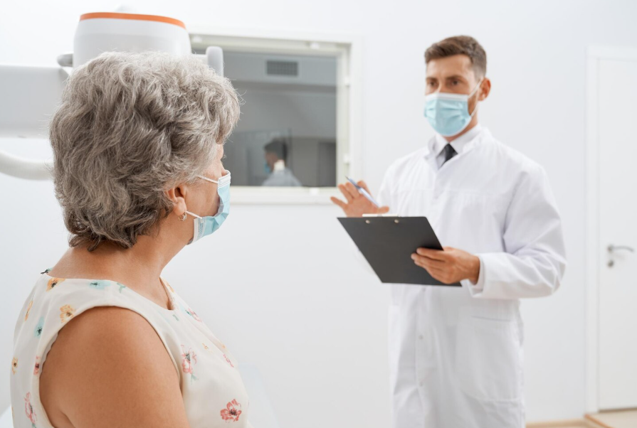 Regular Dental Check-Ups for Older Adults: What Medicare Patients in Houston Should Know